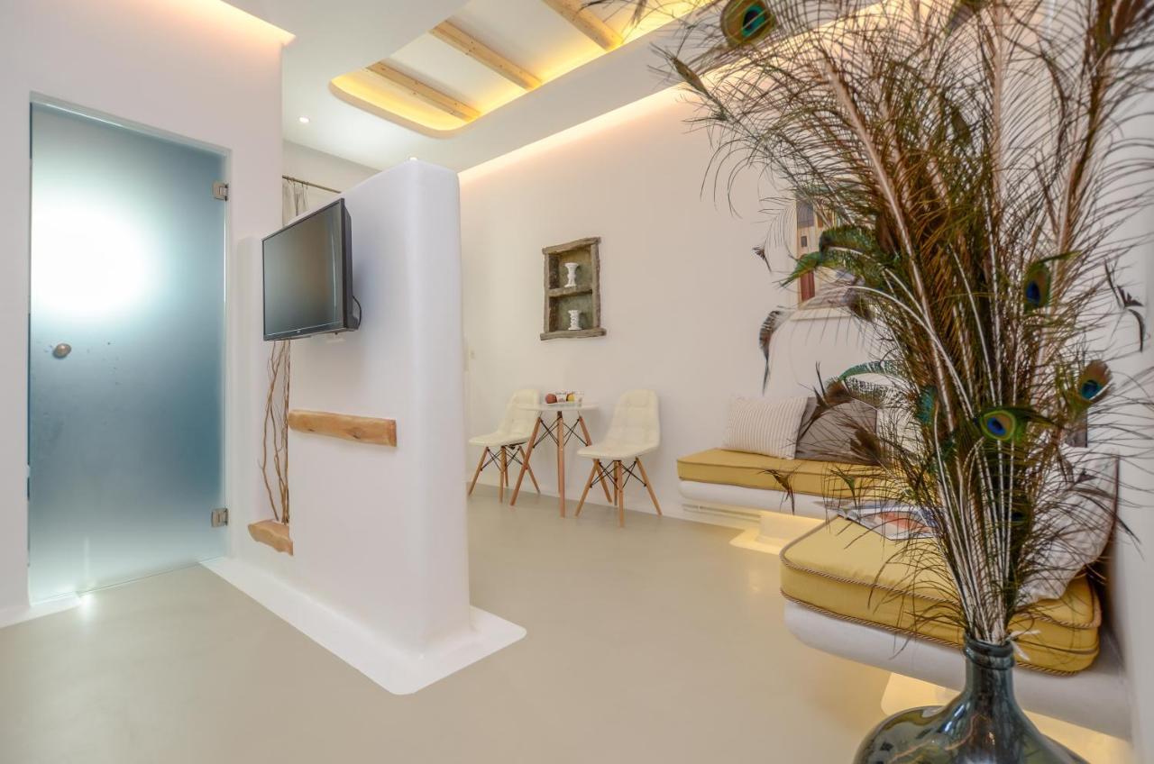 Valena Mare Suites & Apartments Plaka  Exterior photo