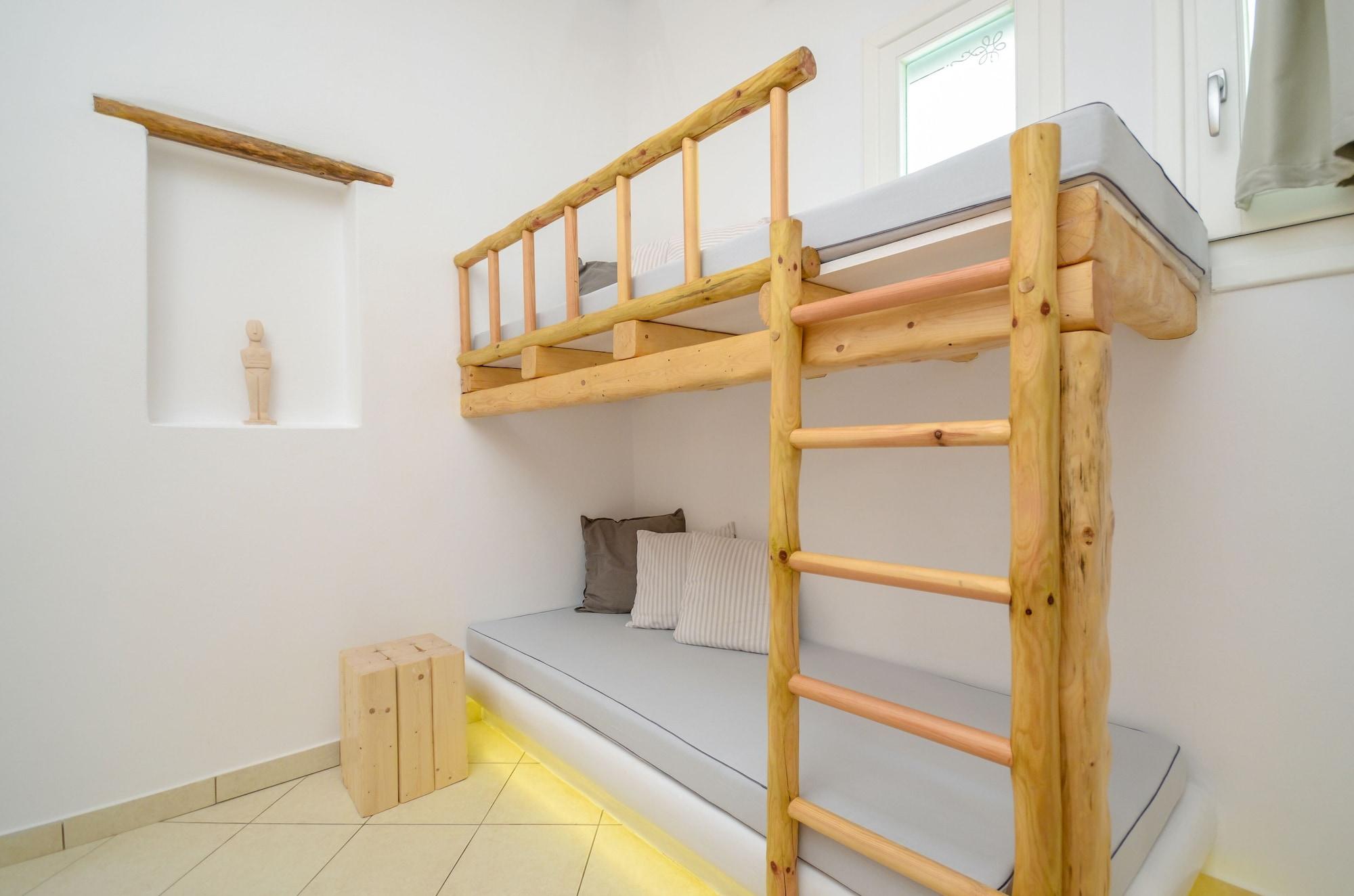 Valena Mare Suites & Apartments Plaka  Exterior photo