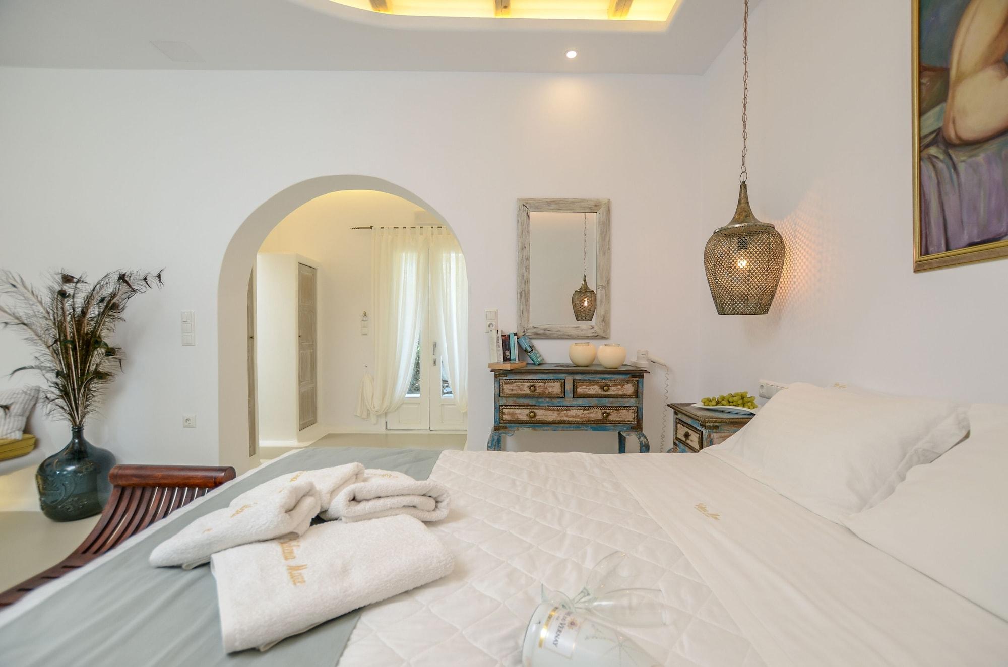 Valena Mare Suites & Apartments Plaka  Exterior photo
