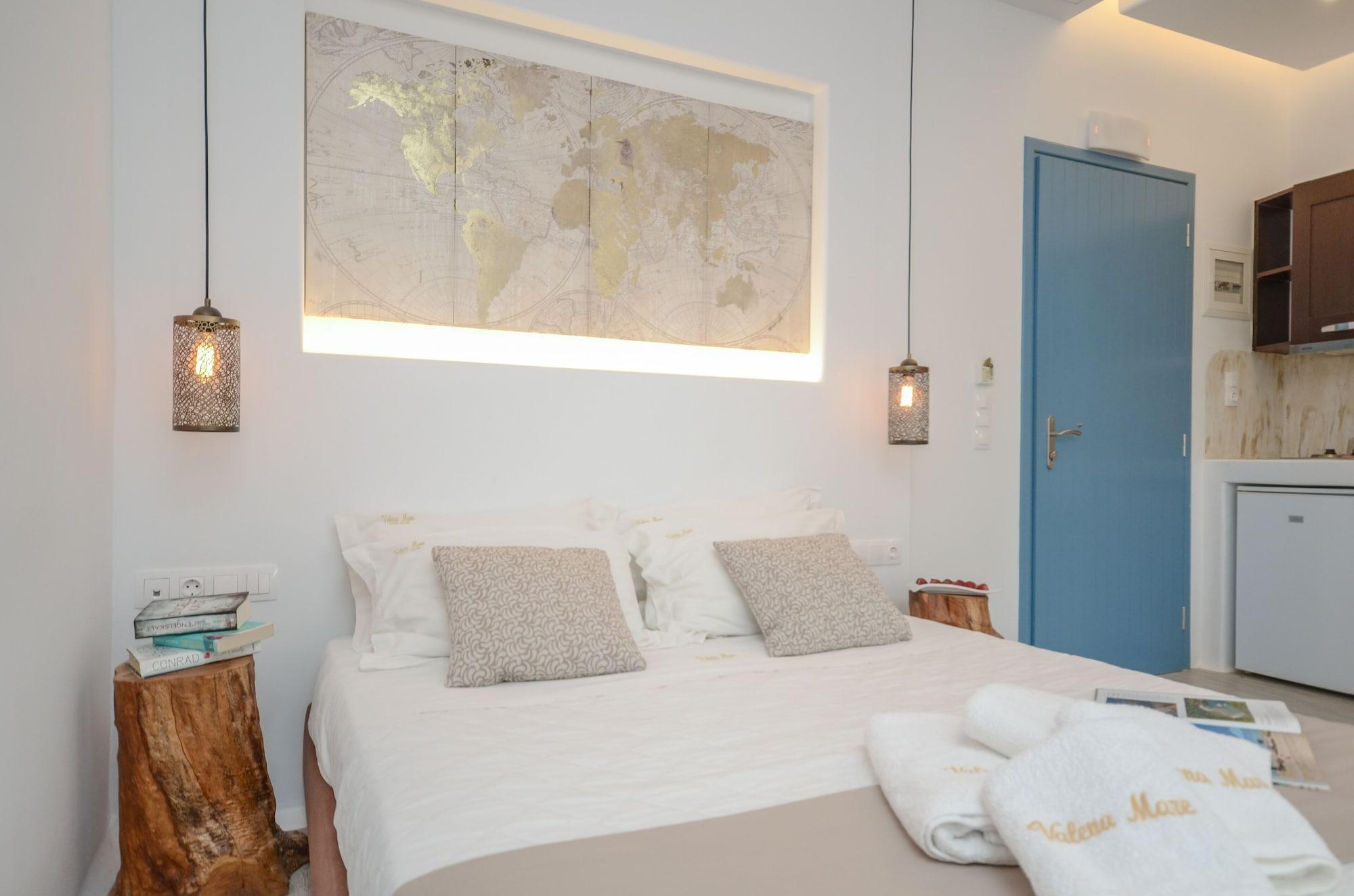 Valena Mare Suites & Apartments Plaka  Exterior photo