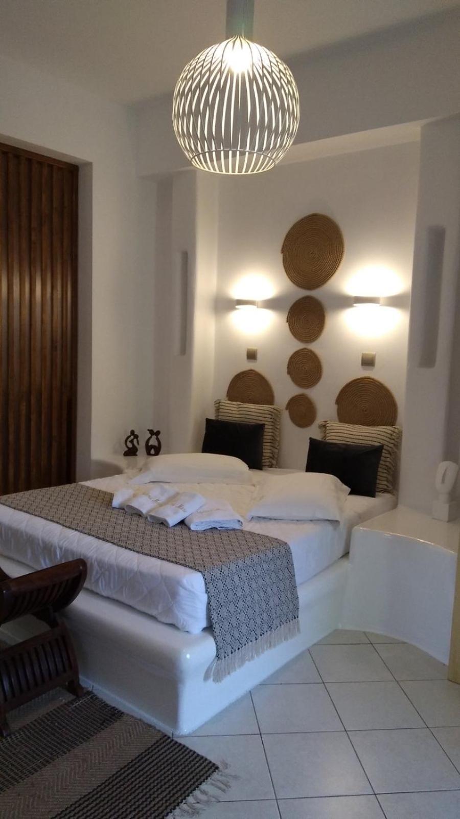 Valena Mare Suites & Apartments Plaka  Room photo